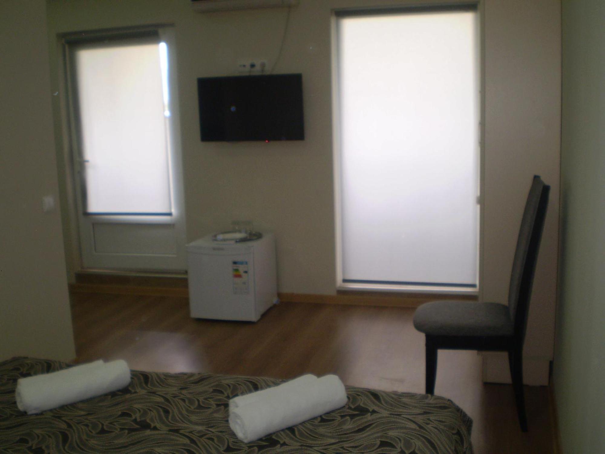 New Hotel Tbilisi ภายนอก รูปภาพ