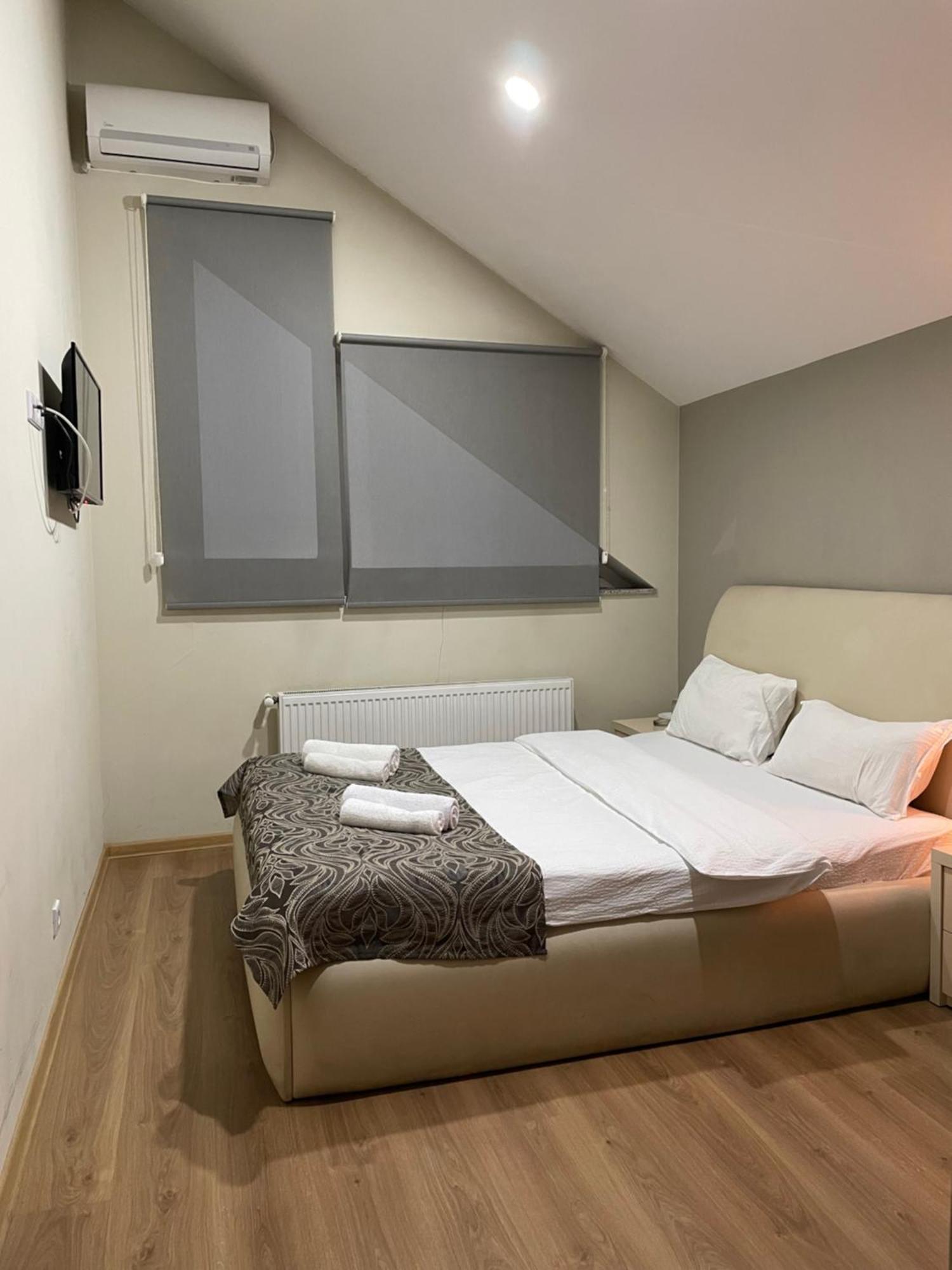 New Hotel Tbilisi ภายนอก รูปภาพ