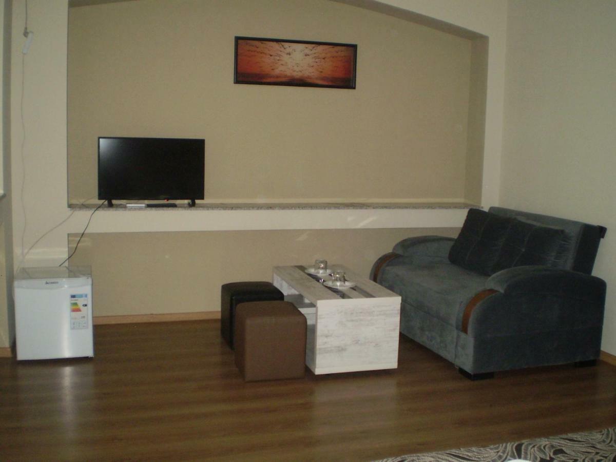 New Hotel Tbilisi ภายนอก รูปภาพ